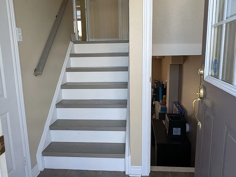 1218 Lamont Cres — Photo 28