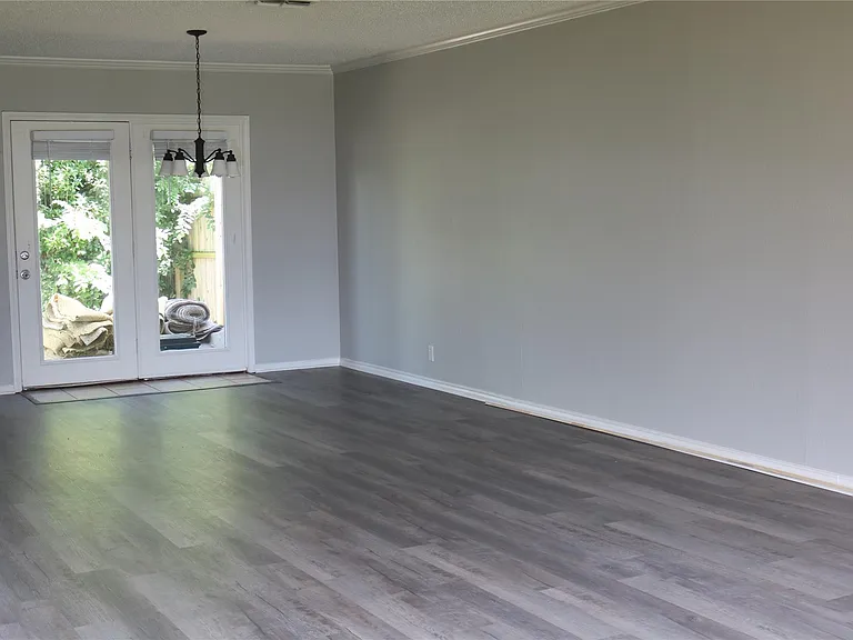 627 Cherry Ln — Photo 5