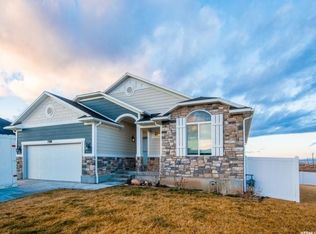 7388 W Sunset Shadow Cir, Herriman, UT 84096