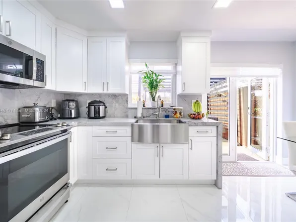 6110 SW 129th Pl APT 1706, Miami, FL 33183