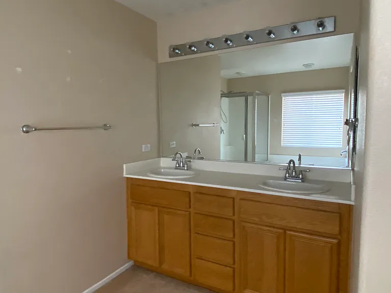 29000 Newport Rd — Photo 17