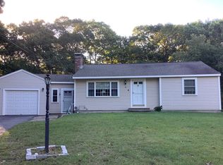 34 Silver Ln, Hyannis, MA 02601