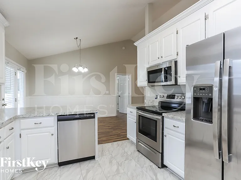 132 Mary Ln — Photo 6