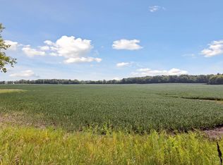 24X4 Holy Name Dr, Wayzata, MN 55391