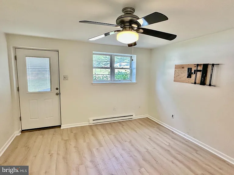333 Lacey Ave #B9 — Photo 2