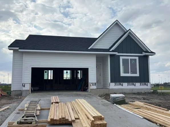 475 NW Independence Cir, Waukee, IA 50263