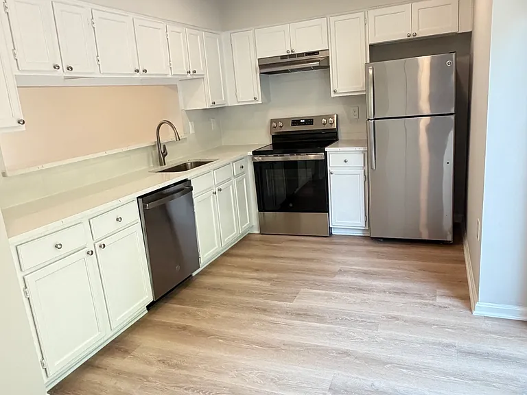 10430 Paradise Ct — Photo 3