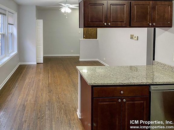3rd image of 3712 N Sheffield Ave #2S