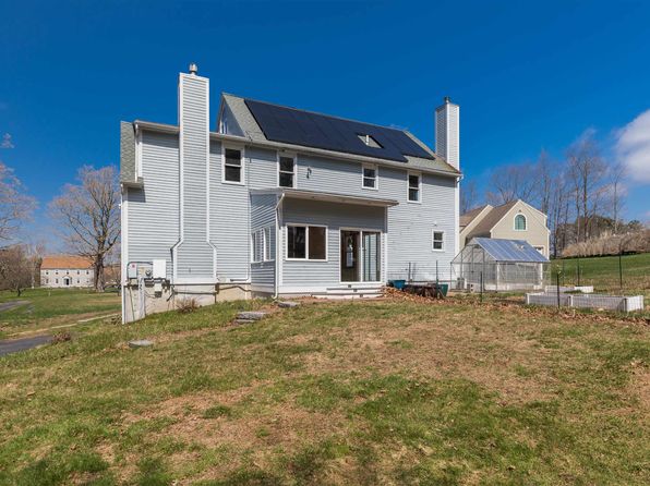 1 Surrey Lane, Durham, NH 03824