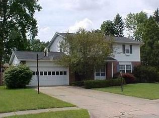 649 Canterbury Ct, Newark, OH 43055