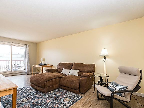 5th image of 4-3501 51st Ave #4
