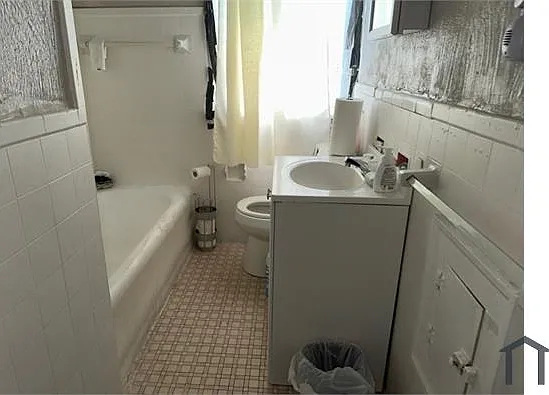 2 bed, 1123 sqft, $925 — Photo 2