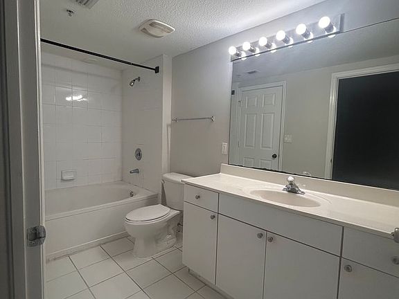 4th image of 10234 NW 33rd St #0