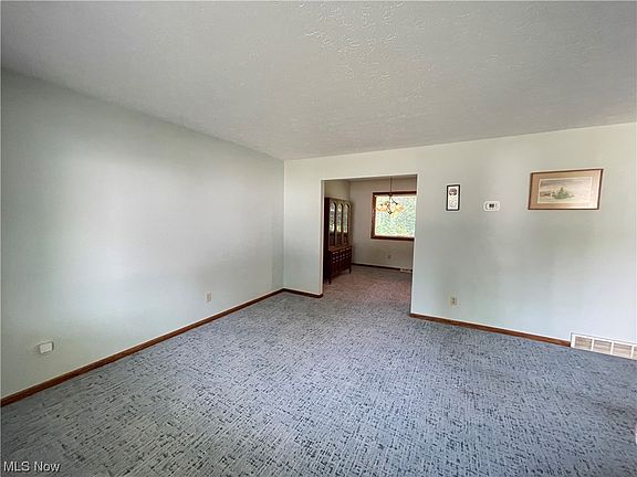 4th image of 7364 Larkspur Dr