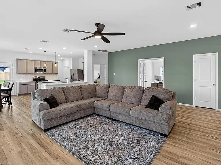 2920 Eden Lake Ln — Photo 6