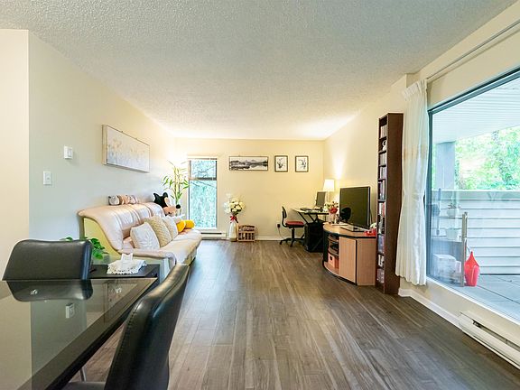 2nd image of 8231 Granville Ave #222