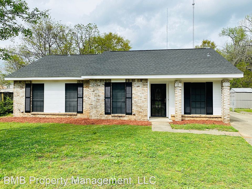 1st image of 5805 Acacia Ct