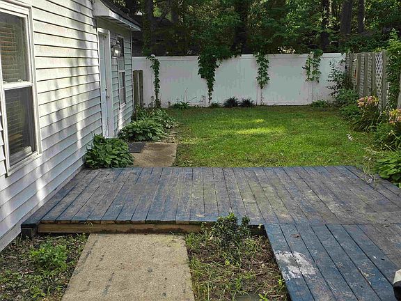 2nd image of 1085 Daniel Maloney Dr