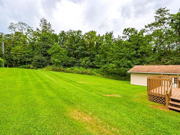 4th image of 1109 Apple Valley Dr
