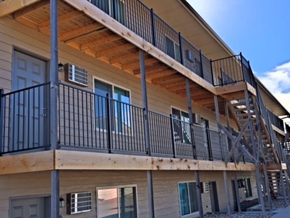 2nd image of 1610 College Ln #Cl8