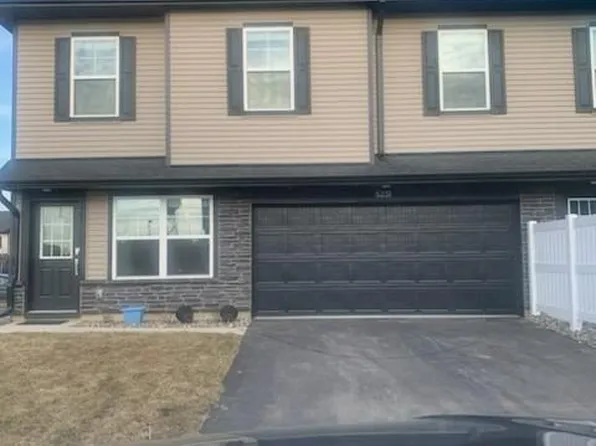 5231 Long Pointe Pass, Woodbury, MN 55129