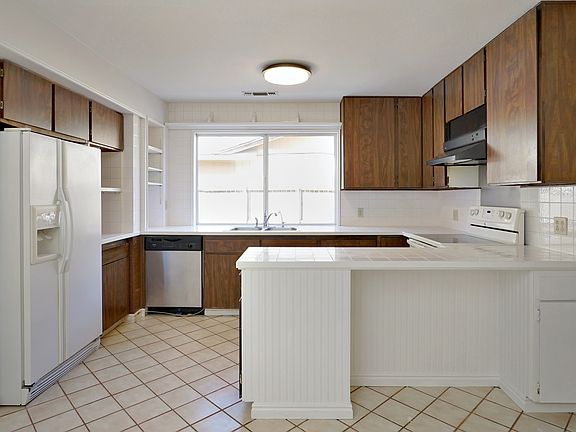 5th image of 120 F St