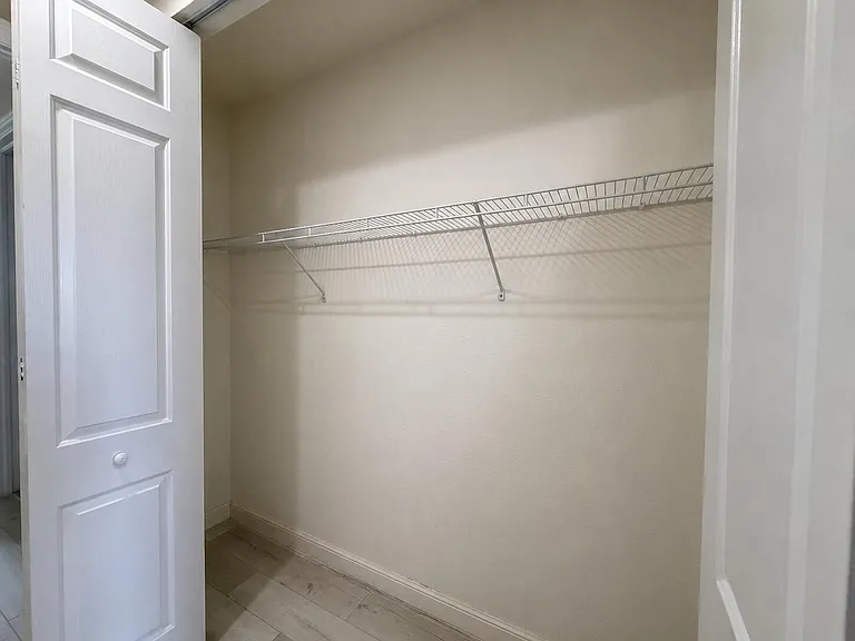 780 Marina Del Ray Ln #4 — Photo 6