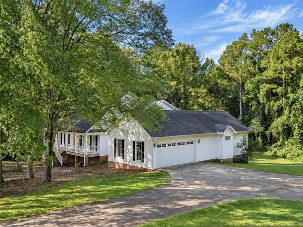 185 Bartlett Cir, Bowdon, GA 30108