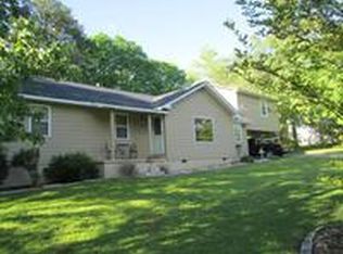 832 Academy Dr, Elberton, GA 30635