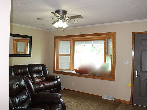 New Pella bay window