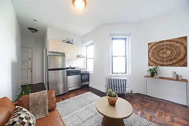 Rented by Platinum Properties