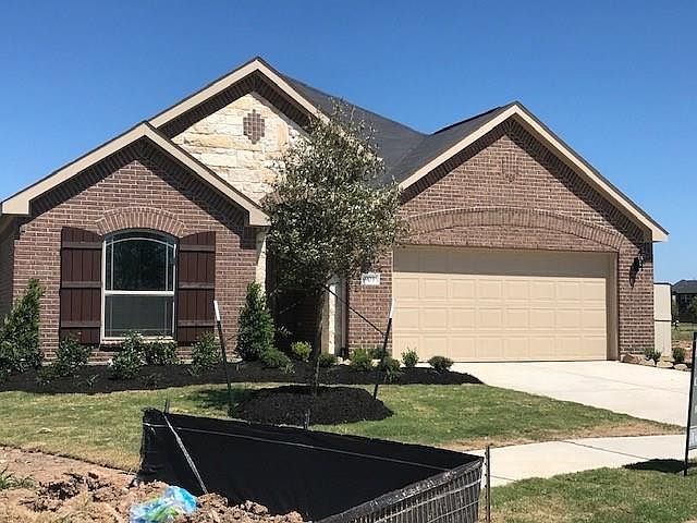 1st image of 903 Park Heights Dr