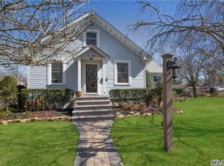 115 Washington Ave, Patchogue, NY 11772
