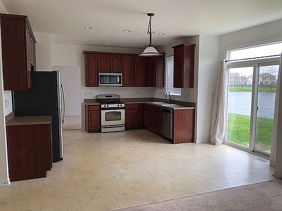 5th image of 1009 Breckenridge Ln