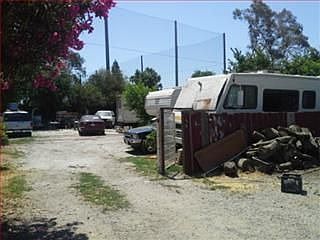 5th image of 1686 E San Antonio St