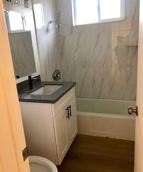 340 S Aspan Ave — Photo 5
