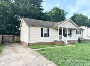 1804 Harbor Dr, Oak Grove, KY 42262