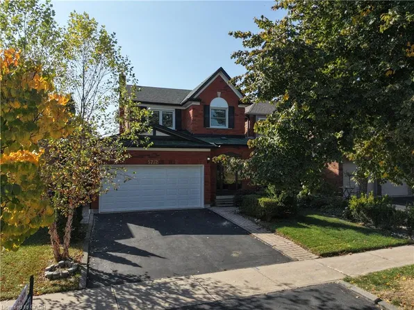 5732 Bell Harbour Dr, Mississauga, ON L5M 5L1