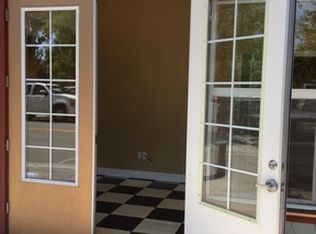 9121 Windsor Rd, Windsor, CA 95492