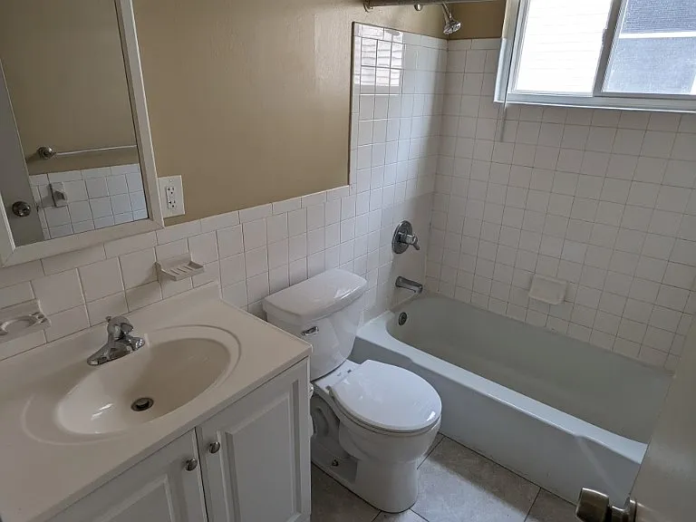 7812 Eby Ln — Photo 6