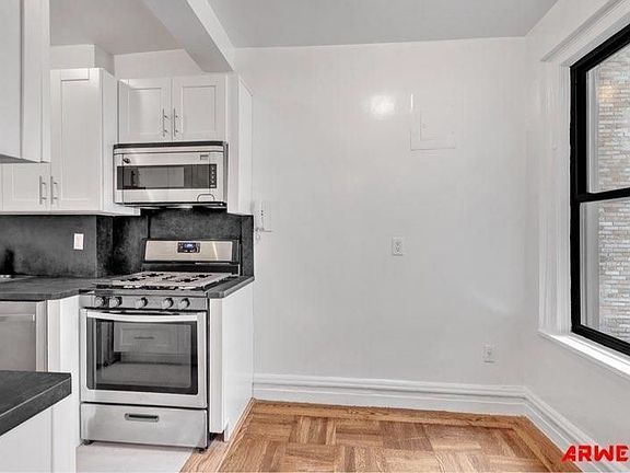5th image of 311 E 72nd St APT 7D