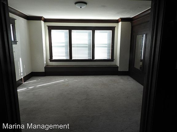 3rd image of 625 Ohio St APT 8