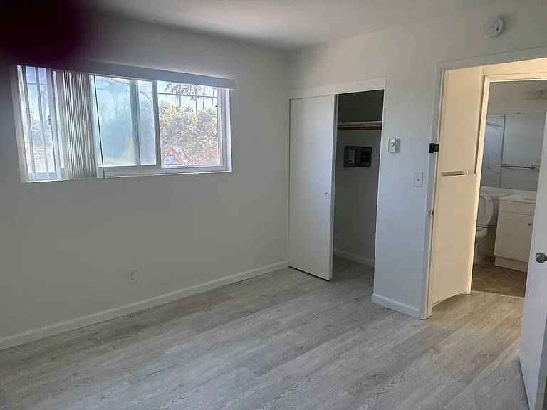 121 Elder Avenue A - J — Photo 9