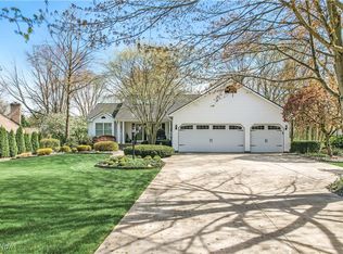 2310 Crestmont Dr, Girard, OH 44420