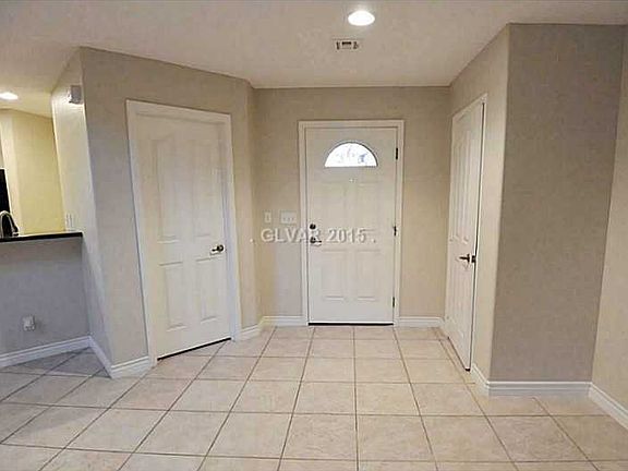 5th image of 1112 Autumn Grass St