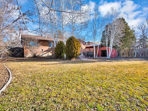 3rd image of 445 Mesa Ct