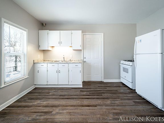 4th image of 1750 Godfrey Ave SW