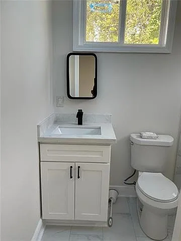 2209 Foucher St — Photo 11