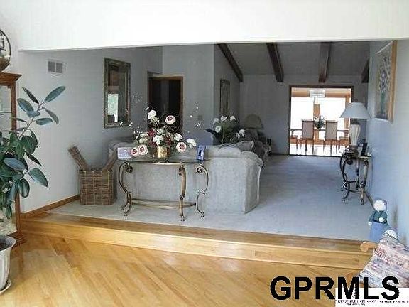 3rd image of 5045 Ventura Dr