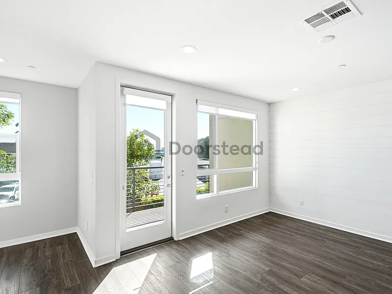 2888 N Glassell St — Photo 8